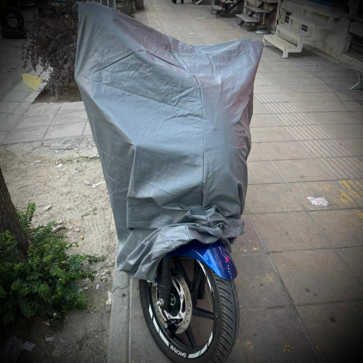چادر موتورچادر موتور سیکلت رویال اسپرت مدل ضدآب مناسب برای کاوازاکی Z650