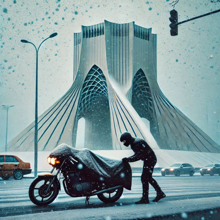 چادر موتورچادر موتور سیکلت رویال اسپرت مدل ضدآب مناسب برای کاوازاکی Z650