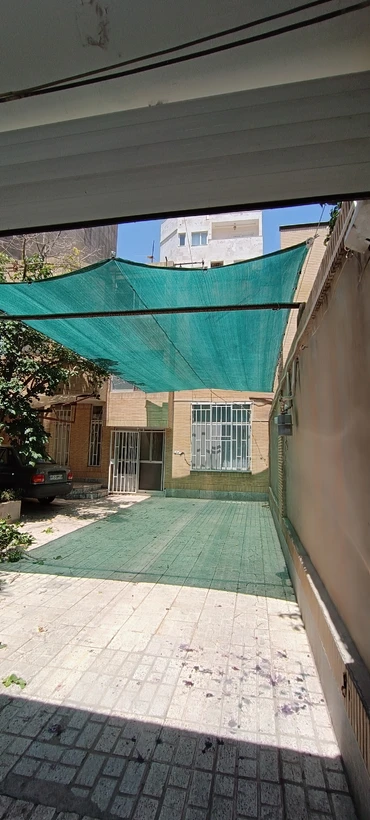 شید گلخانه سبز ۹۰ درصد (ابعاد ۶ در ۳ ) دوردوزی شده و حلقه دار